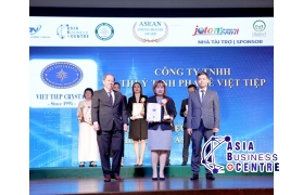 Thuỷ tinh pha lê Việt Tiệp được vinh danh tại Diễn đàn Hợp tác kinh tế tại Malaysia